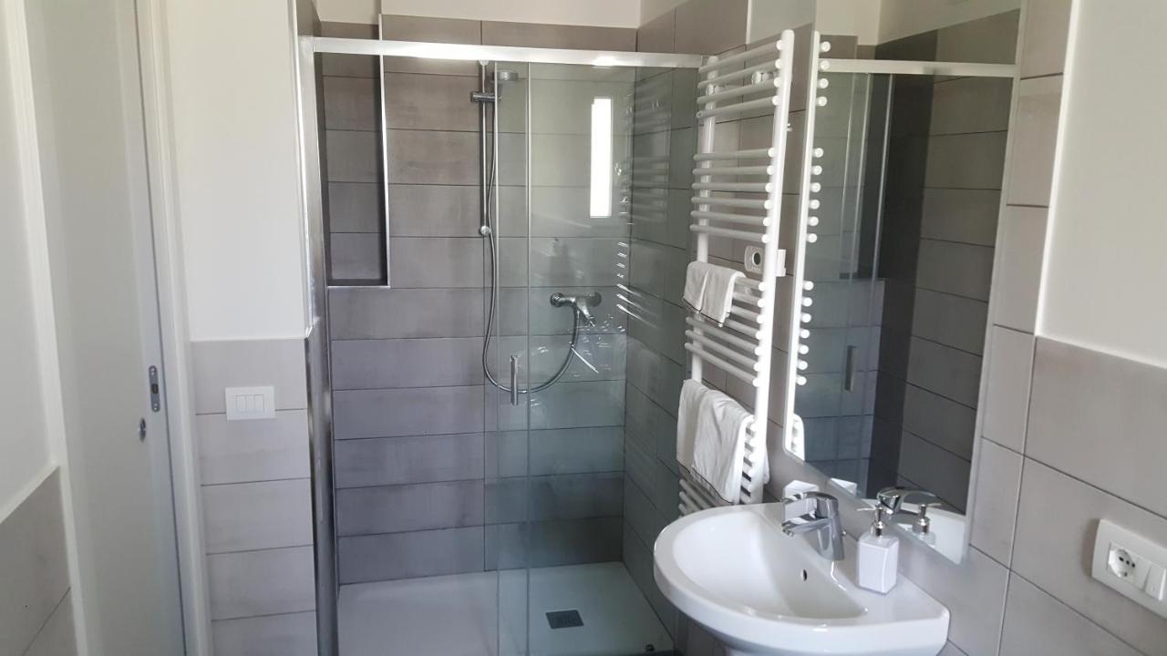 Il Melograno Hotel Peschiera del Garda Kültér fotó